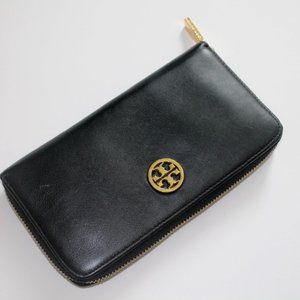 Black Leather Tory Burch Wallet